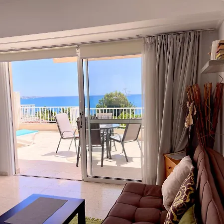 Bay View By The Sea Апартаменты *